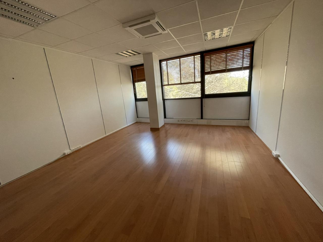 Bureau Sophia Antipolis 1954m² Location bureau Sophia Antipolis Alpes-Maritimes OLBUR2114837 9